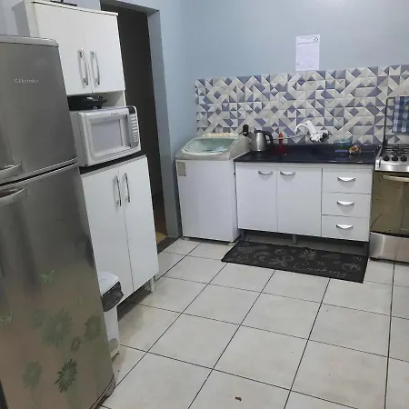 Suite Com Ar Cond, Smarttv E Banheiro Privativo-3