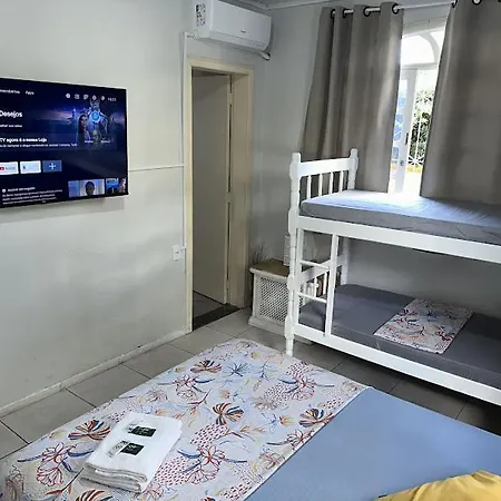 Suite Com Ar Cond, Smarttv E Banheiro Privativo-2